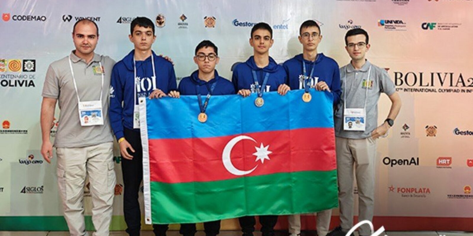 "Azercell Telecom" Beynəlxalq İnformatika Olimpiadasında uğur qazanmış məktəbliləri təbrik edir